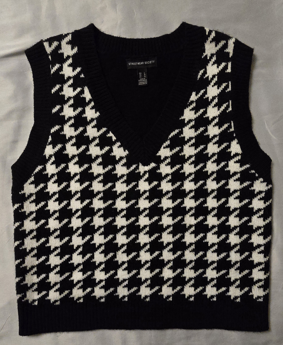 Womens Houndstooth Sweater Vest! - Size L