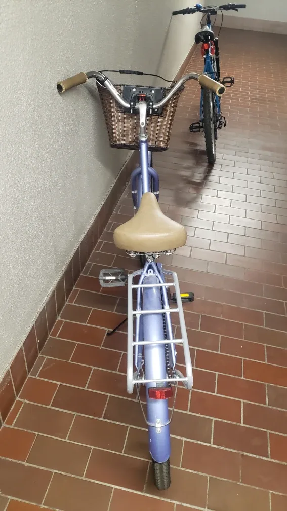 CCM Weekender Women's Comfort Bike image indicator(3)