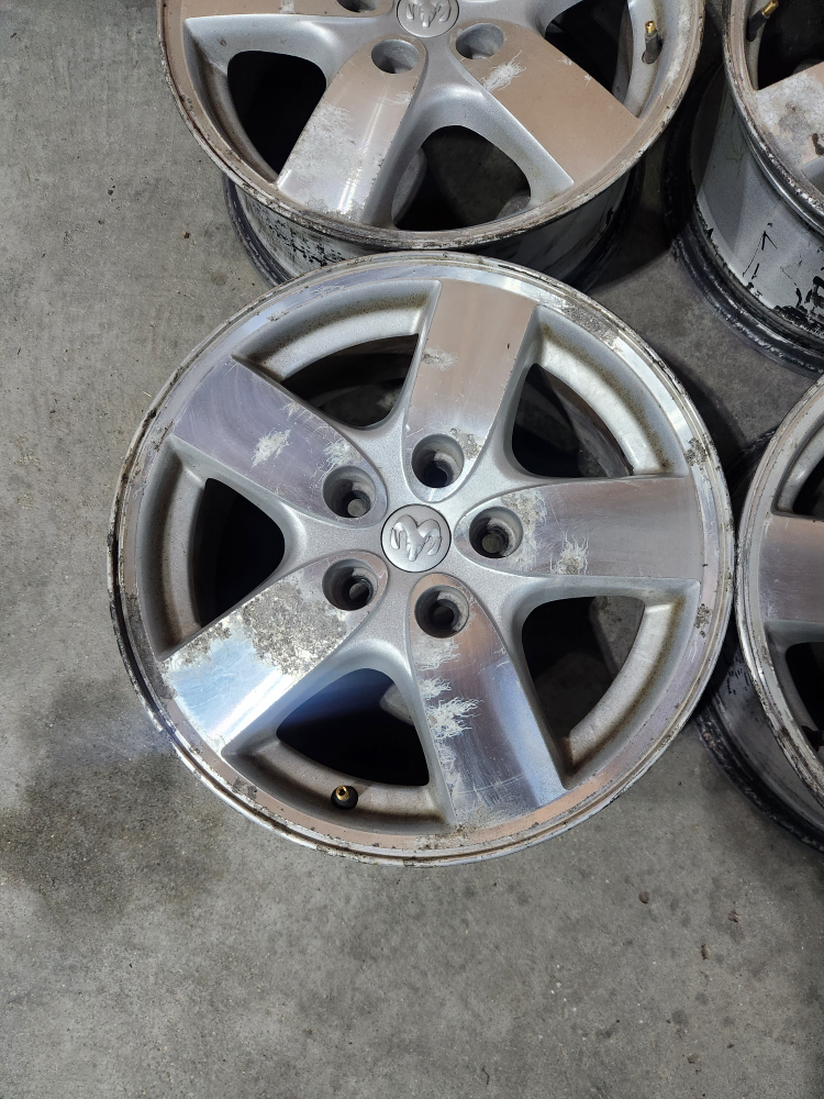 (4)-16 Inch 2006 Dodge Caravan Alloy Rims 5x114.3 - photo 3
