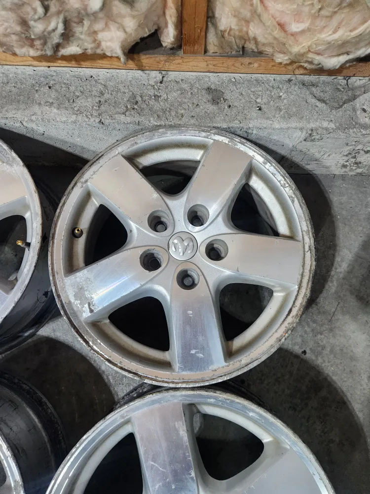 (4)-16 Inch 2006 Dodge Caravan Alloy Rims 5x114.3 image indicator(4)