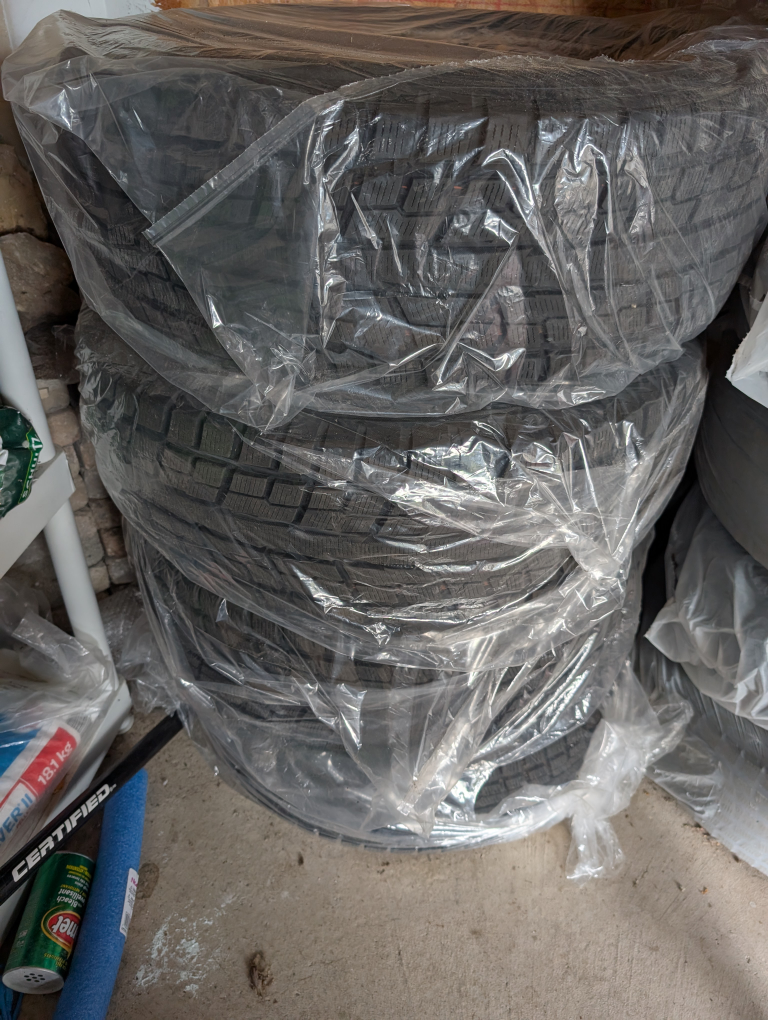 Yokohama IceGuard G51 Winter Tire 245/60R18 - photo 2