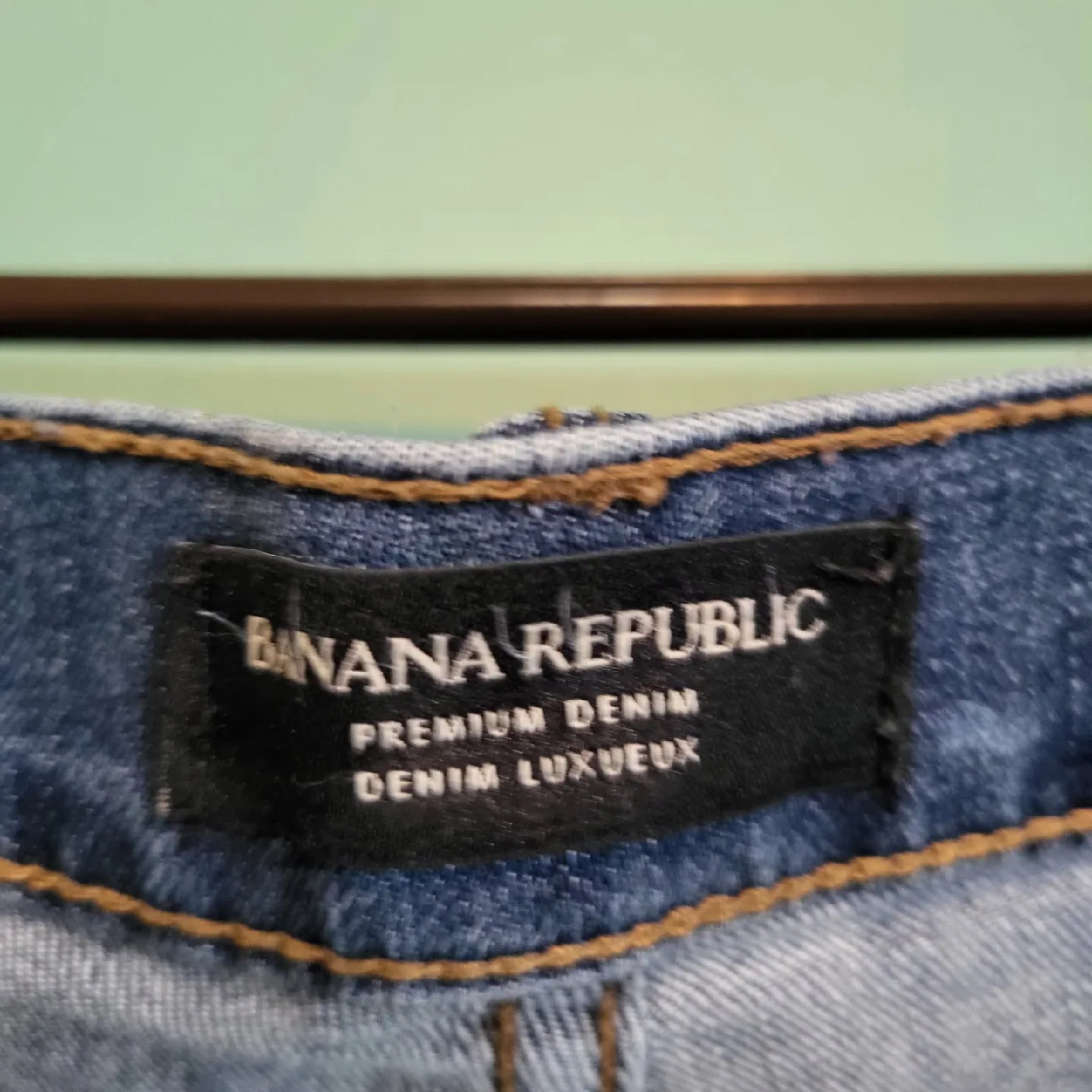 Banana Republic Girlfriend Jeans - Size 29 image indicator(5)