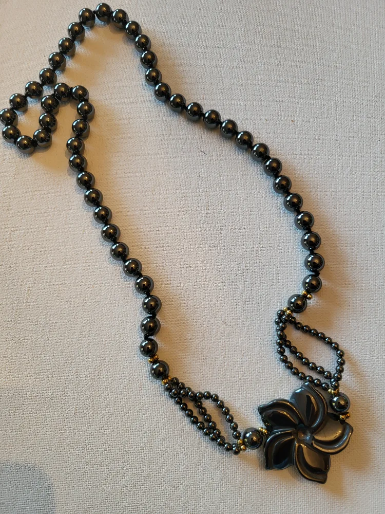 Hematite Flower Necklace thumbnail