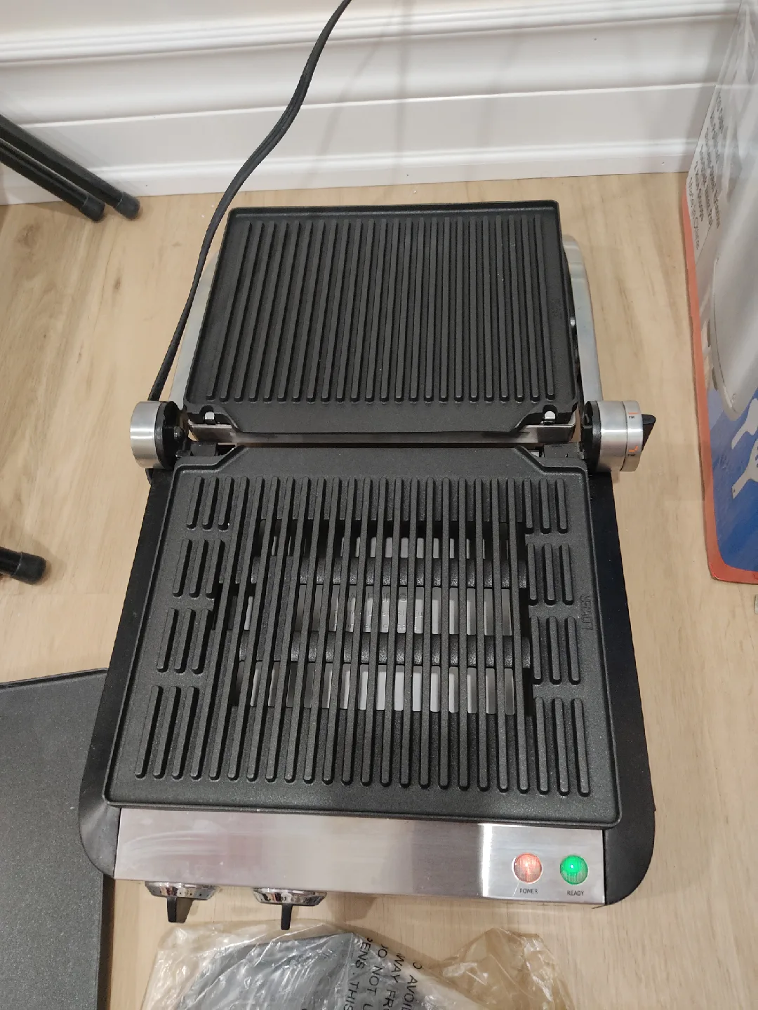 Wolfgang Puck 13-inch Indoor Electric Grill/Griddle image indicator(6)