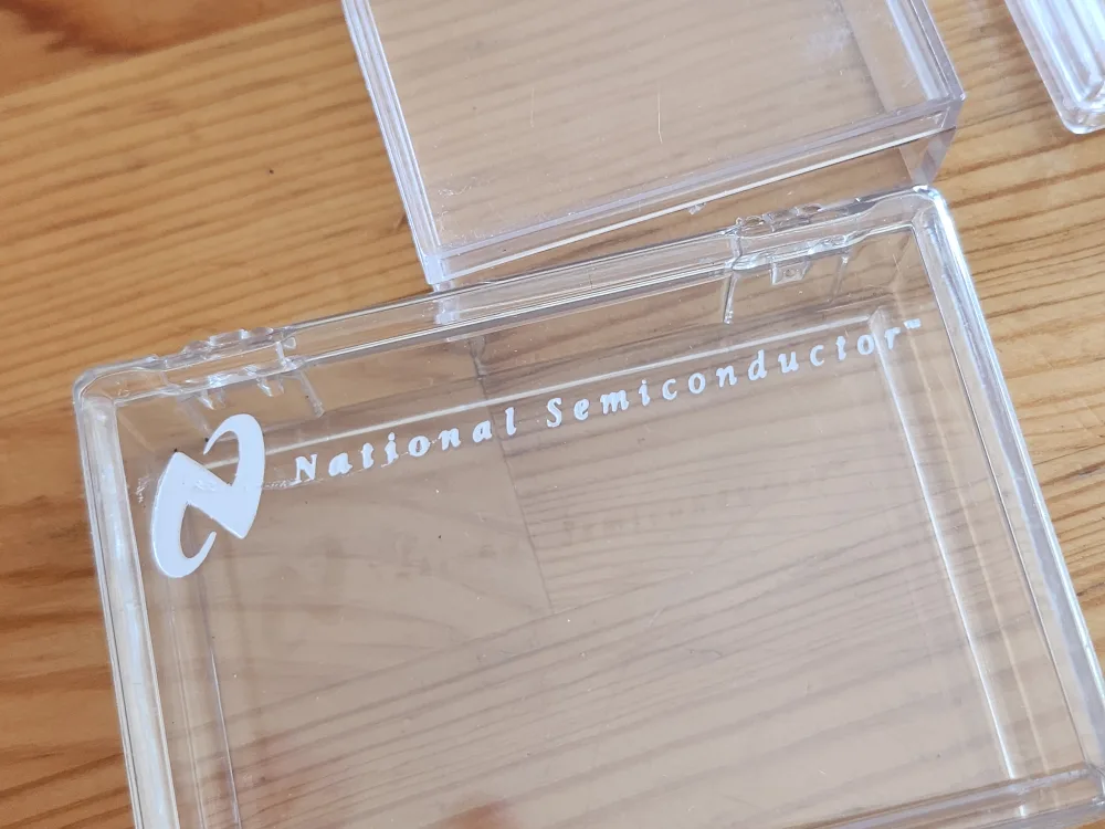 National Semiconductor Clear Plastic Cases 🥕 image indicator(3)