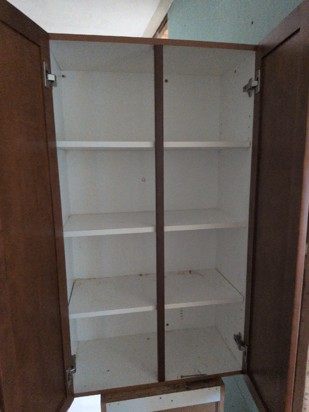 Kitchen Cabinets - Brown Wood image indicator(5)