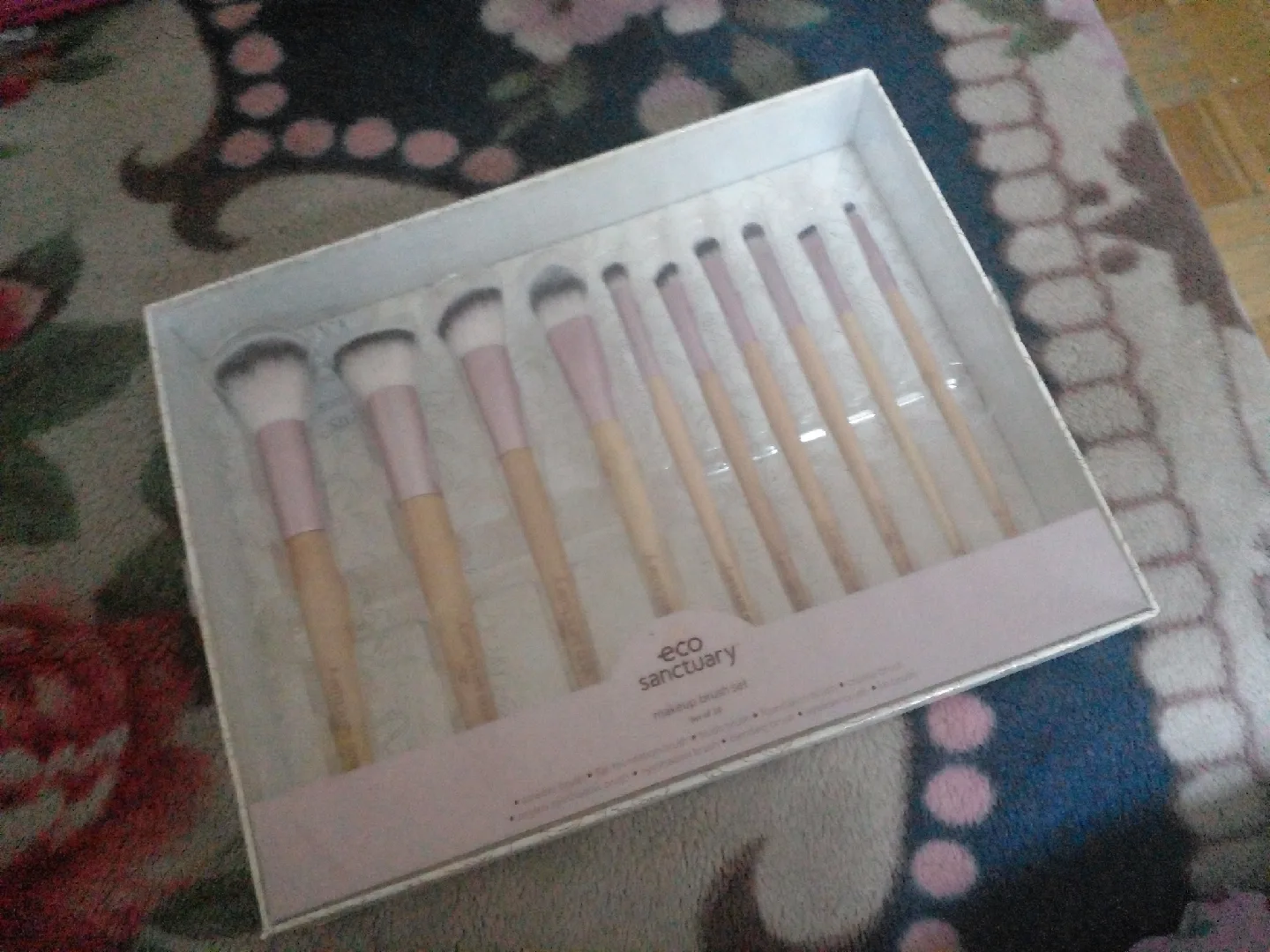 Eco Sanctuary Makeup Brush Set thumbnail