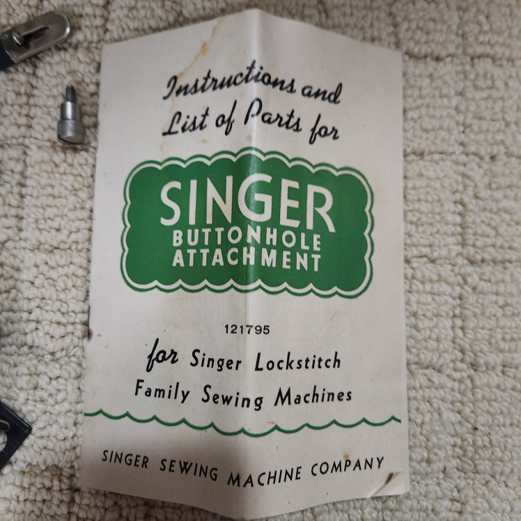 Vintage Singer 121795 Buttonhole Attachment - photo 2