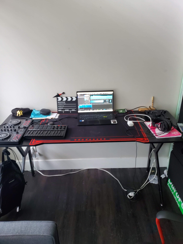 Gaming table and  Chair - Black and Red