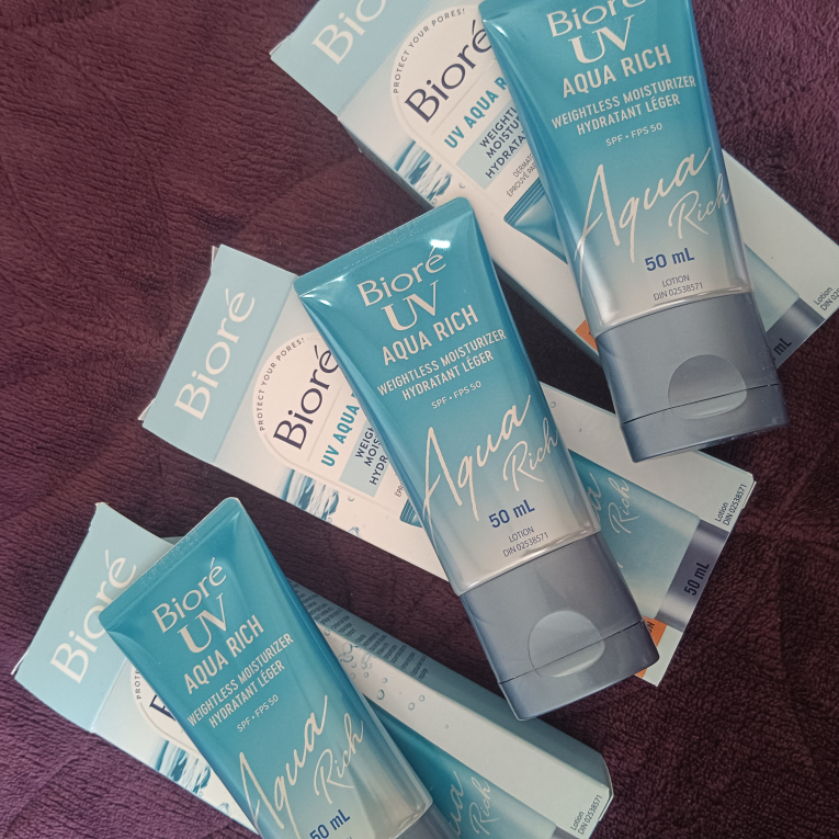 Biore UV Aqua Rich Weightless Moisturizer SPF 50 - photo 2