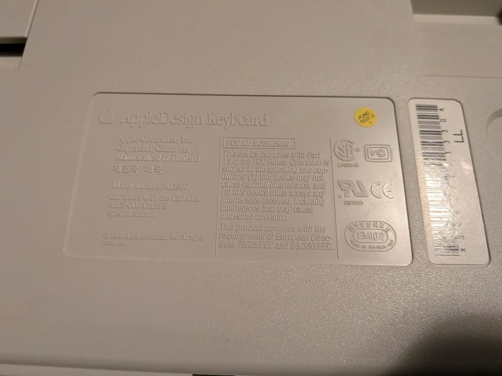 Vintage Apple AppleDesign ADB Keyboard image indicator(3)