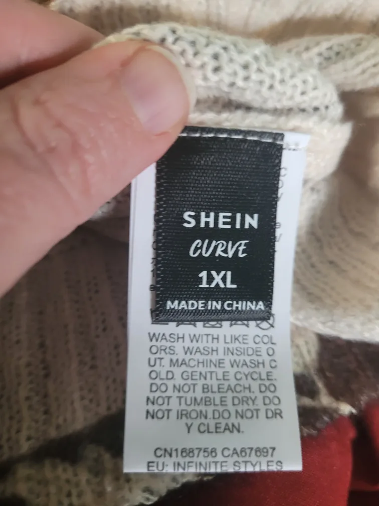 Shein Curve 1XL Floral Sweater image indicator(3)