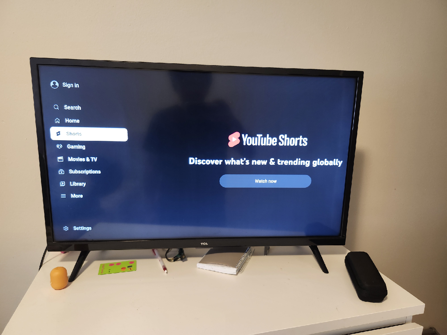 TCL Smart TV - photo 2