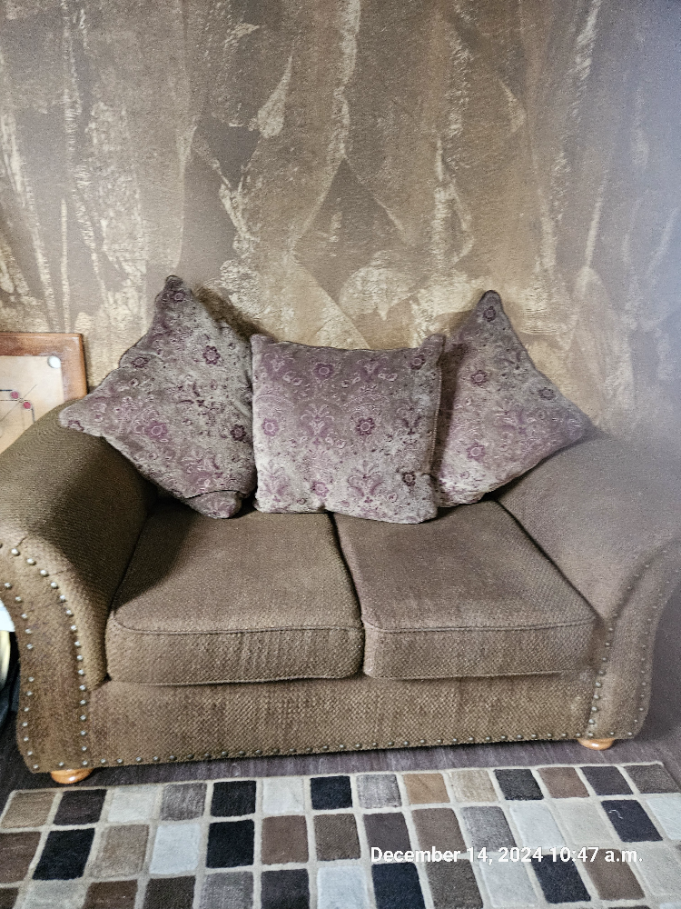 Brown Loveseat  and Sofa with Pillows .need to go ASAP - photo 2