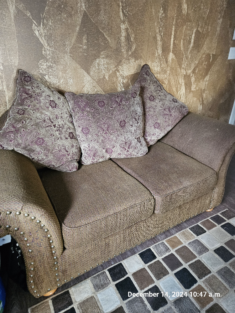 Brown Loveseat  and Sofa with Pillows .need to go ASAP - photo 4