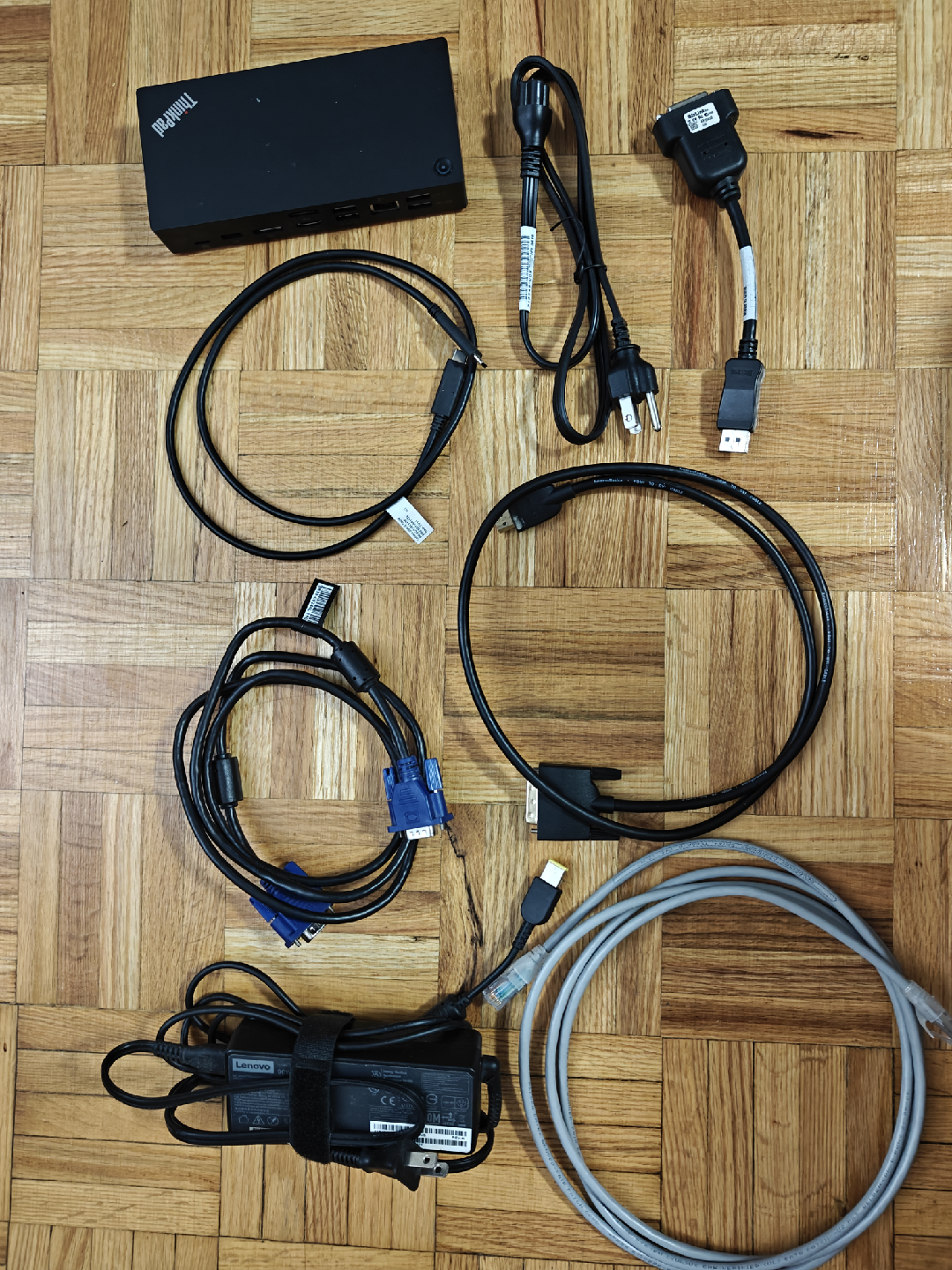 Lenovo Thinkpad Docking Station & Cables