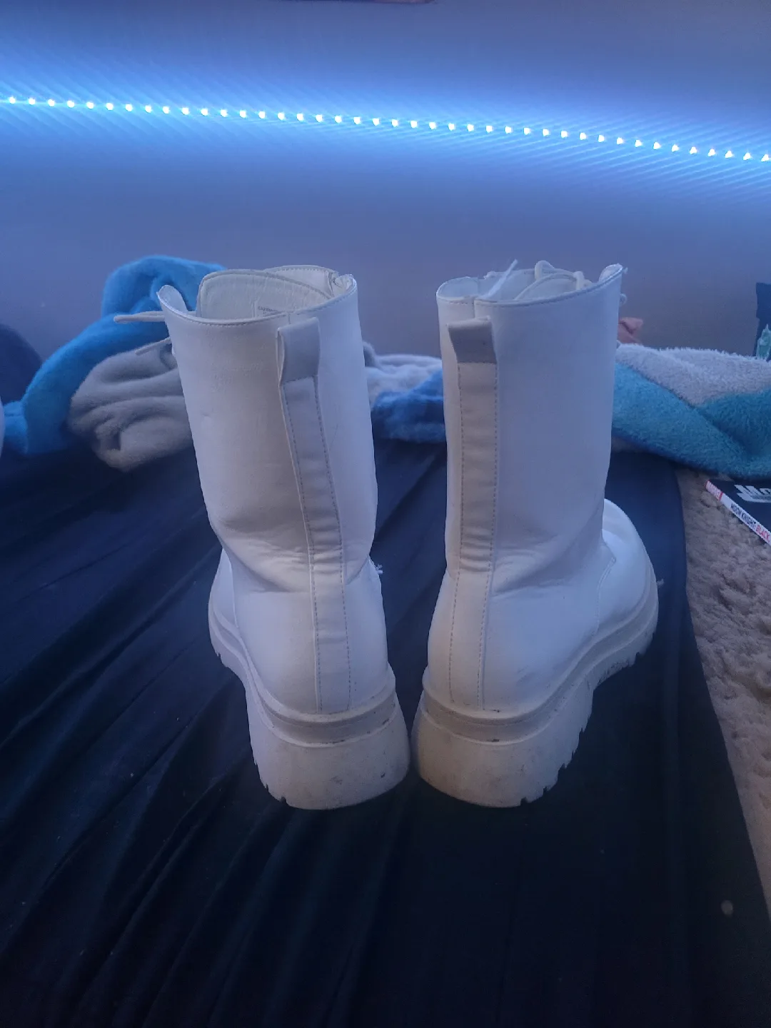 White Lace-Up Platform Boots image indicator(2)