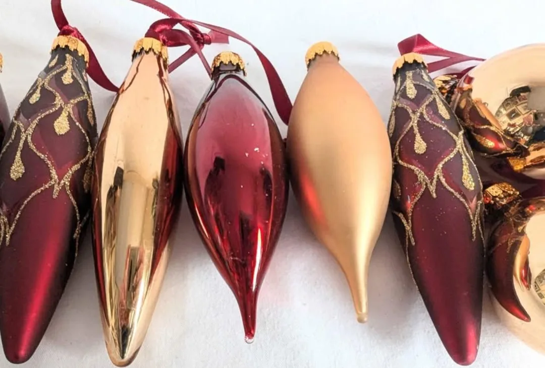 Mixed Teardrop Christmas Tree Ornaments image indicator(3)