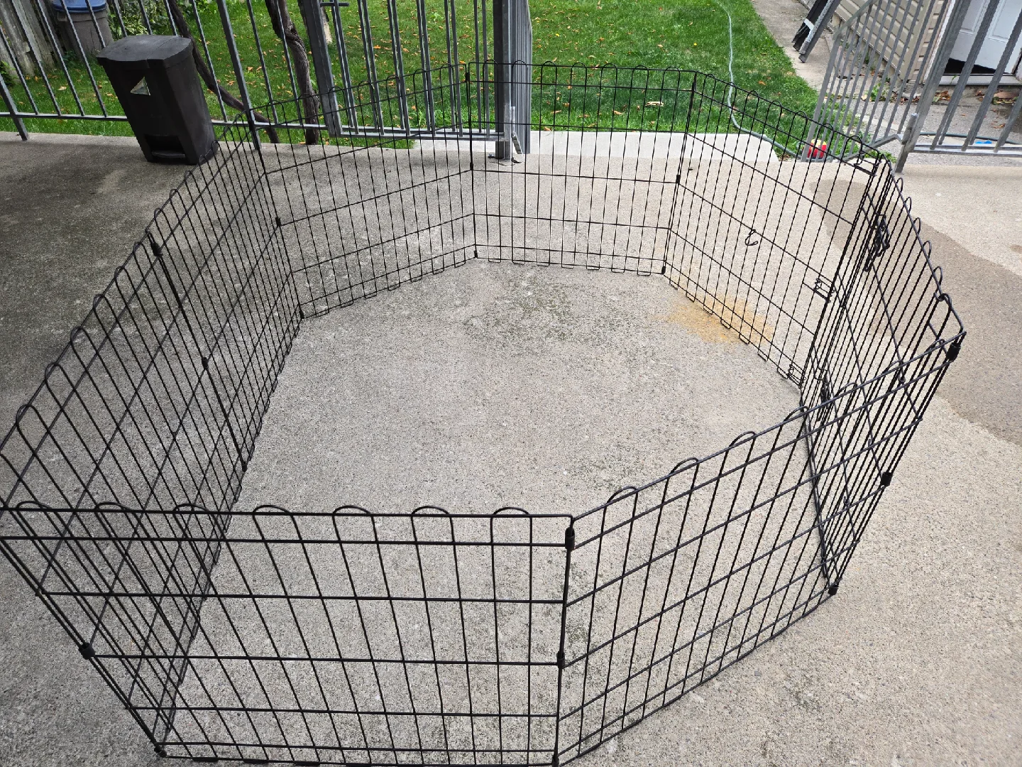 Black Metal Pet Playpen thumbnail