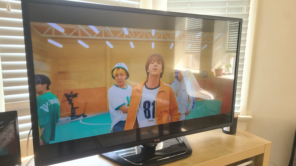 LG 42inch Smart LED TV
