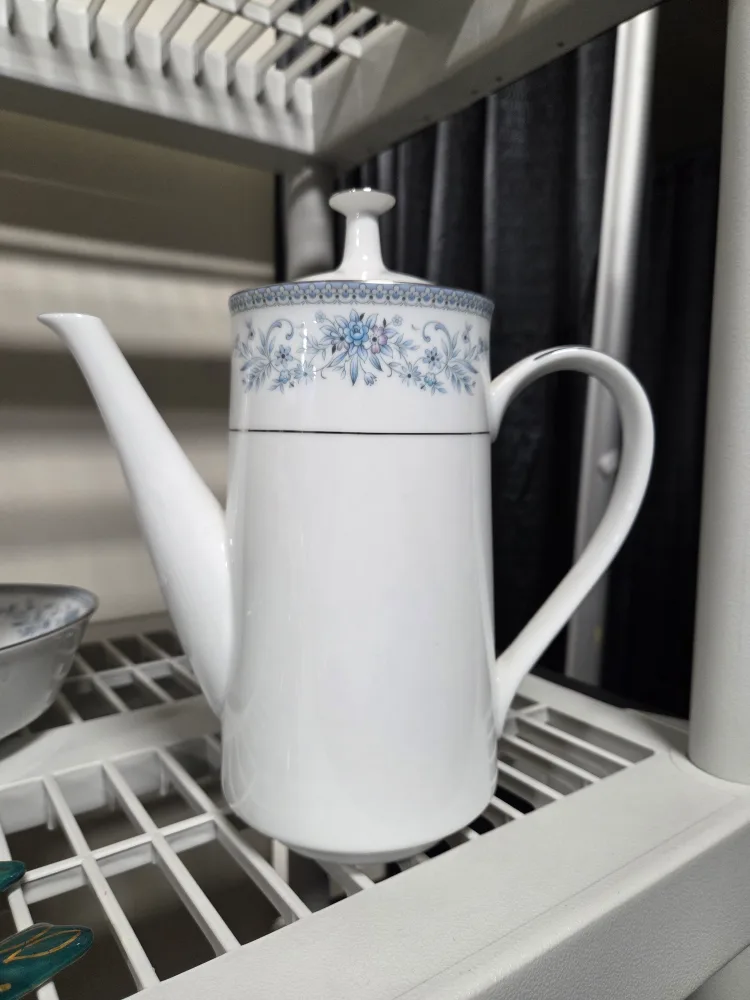 teapot with matching bowl thumbnail