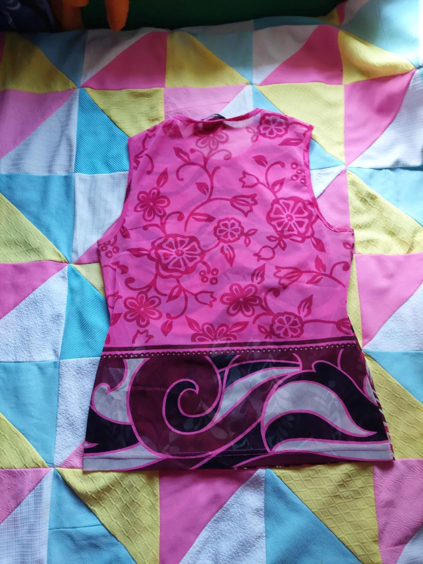 2000s unique mesh patterned tank top image indicator(2)