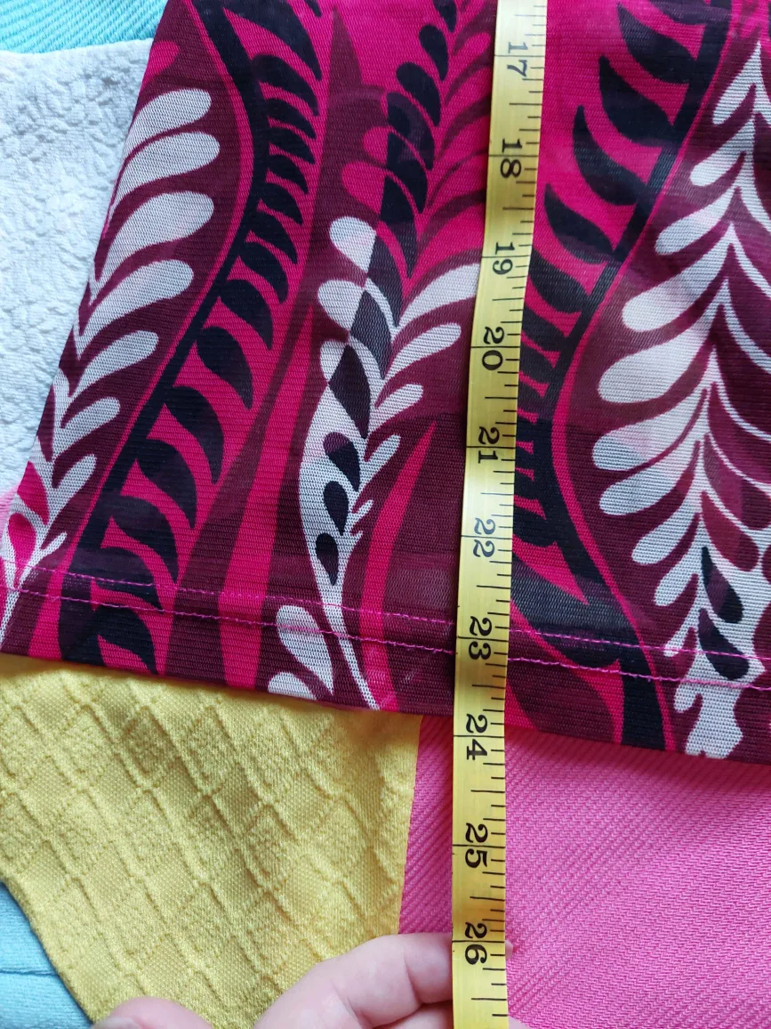 2000s unique mesh patterned tank top image indicator(5)