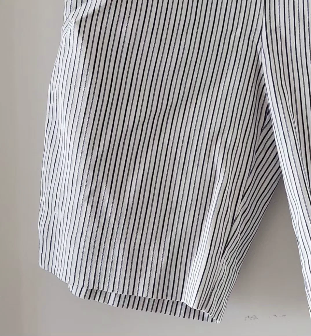 Women's Mid Length Stretchy Striped Shorts image indicator(3)