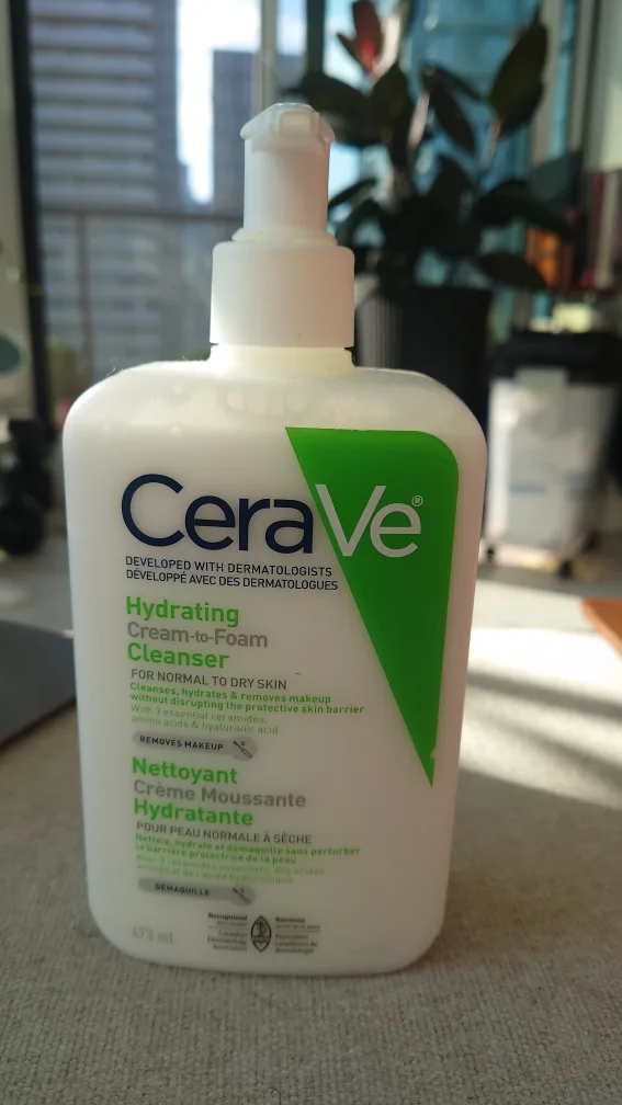 New CeraVe Hydrating Cream-to-Foam Cleanser thumbnail