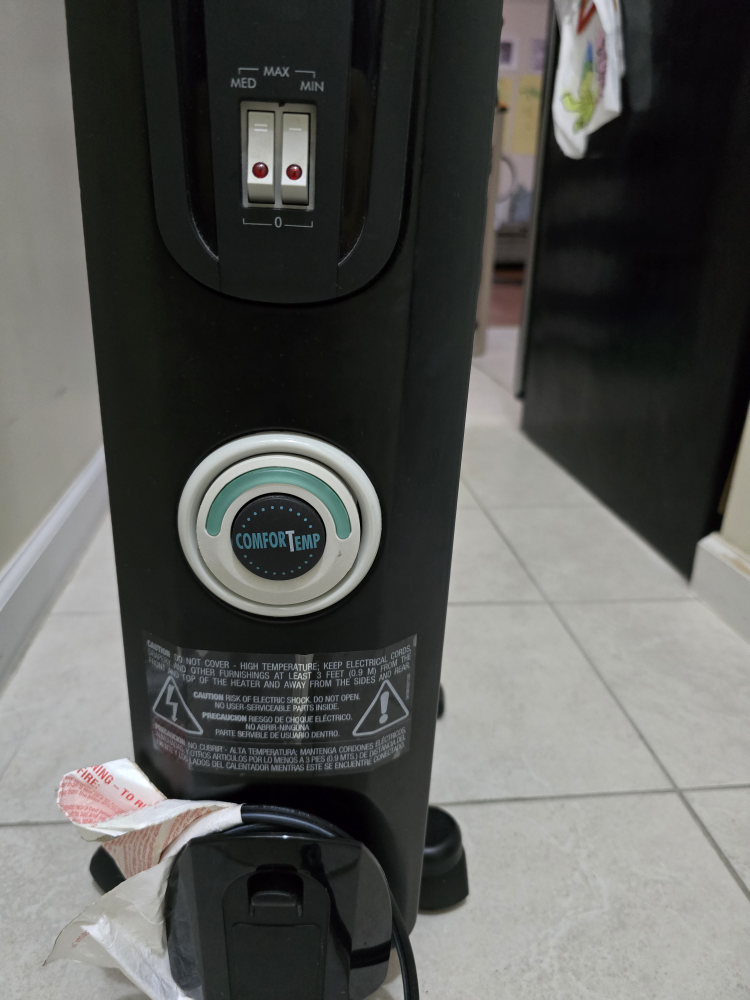 DeLonghi SAFEHEAT Oil-Filled Radiator Heater - photo 2