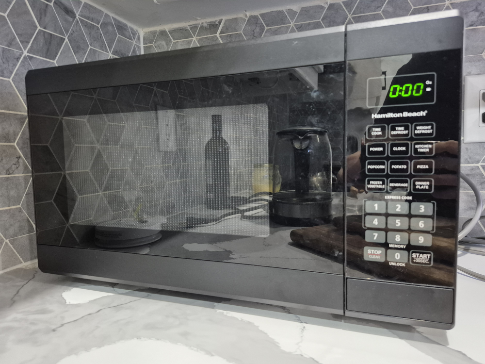 Microwave Good Condition You can check if it works fine.