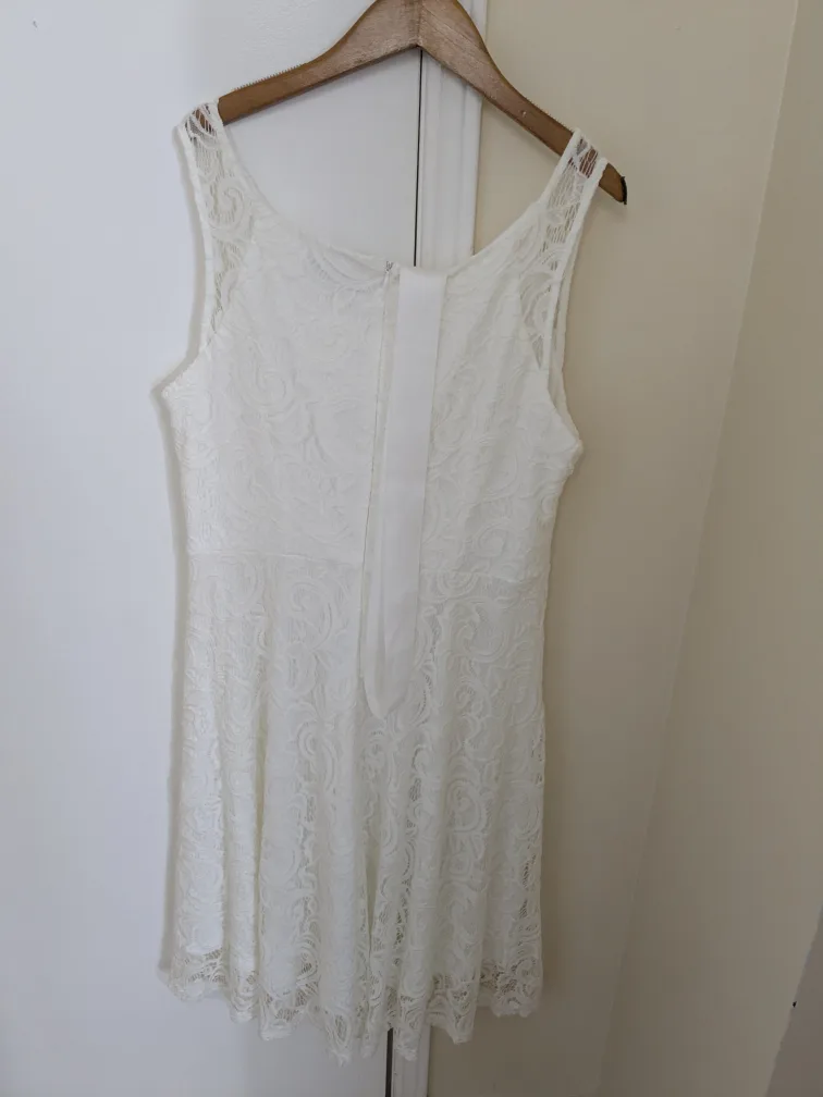 White Lace Dress - XX-Large image indicator(3)