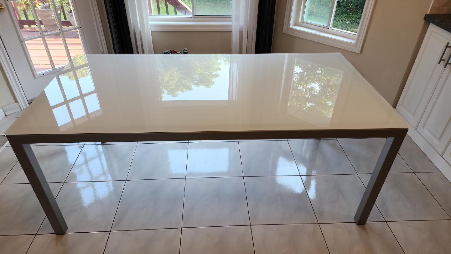 Dining Table - Modern Design - photo 2