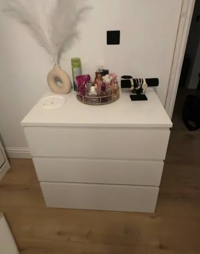dresser malm