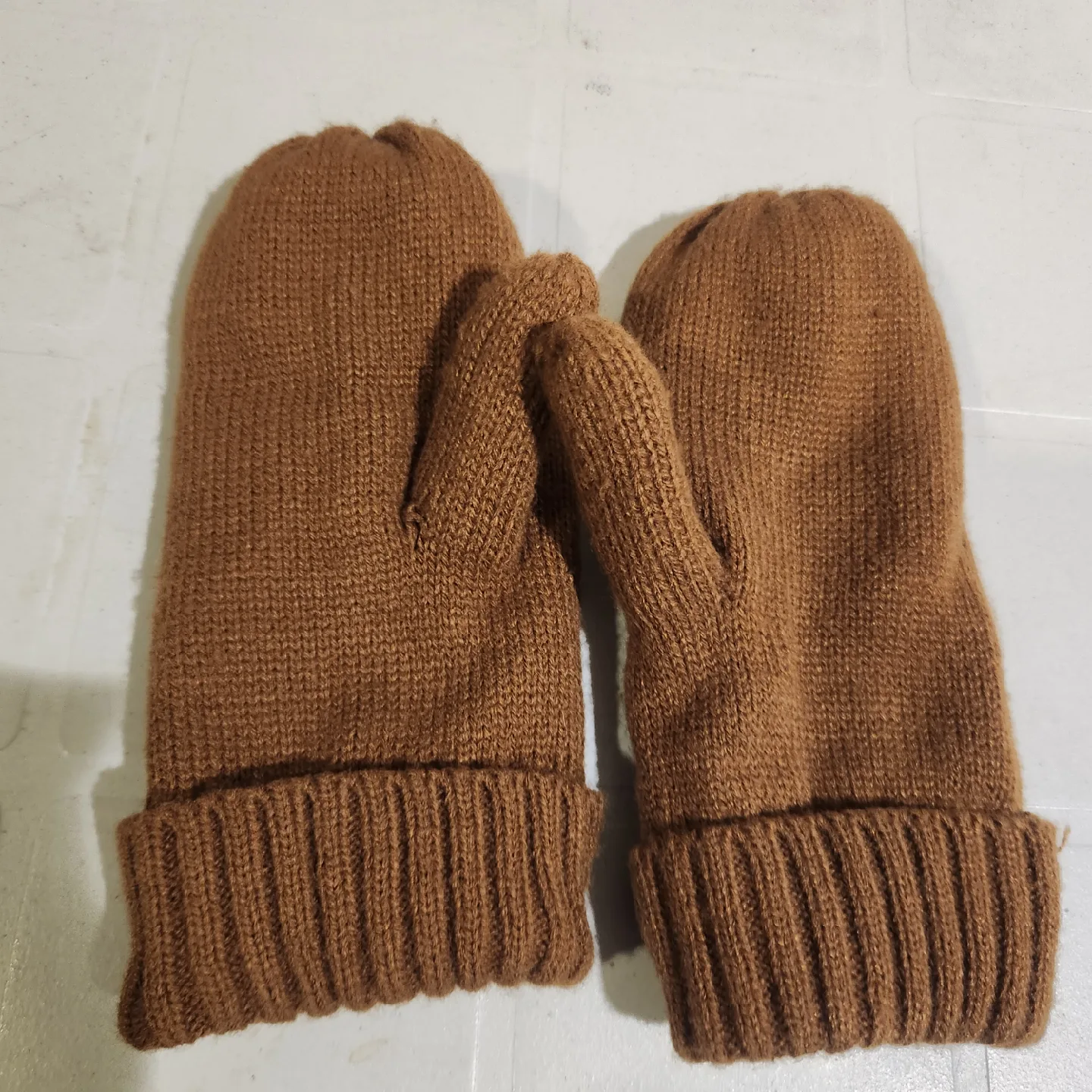 Brown Knitted Mittens thumbnail