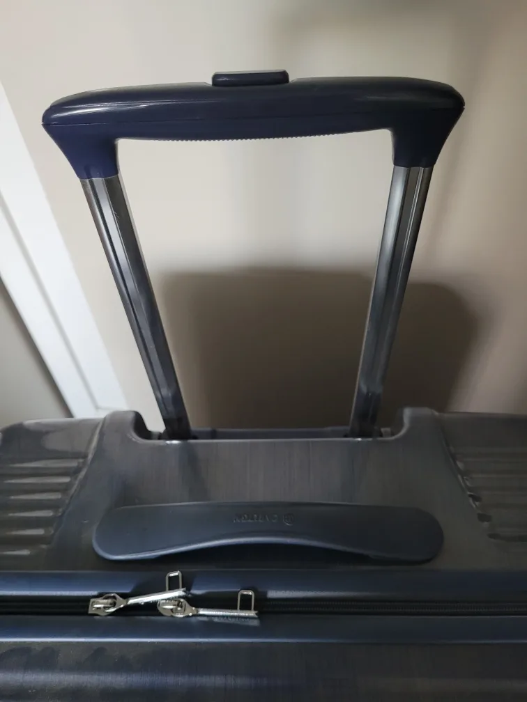 Carlton Blue Hardshell Suitcase image indicator(3)