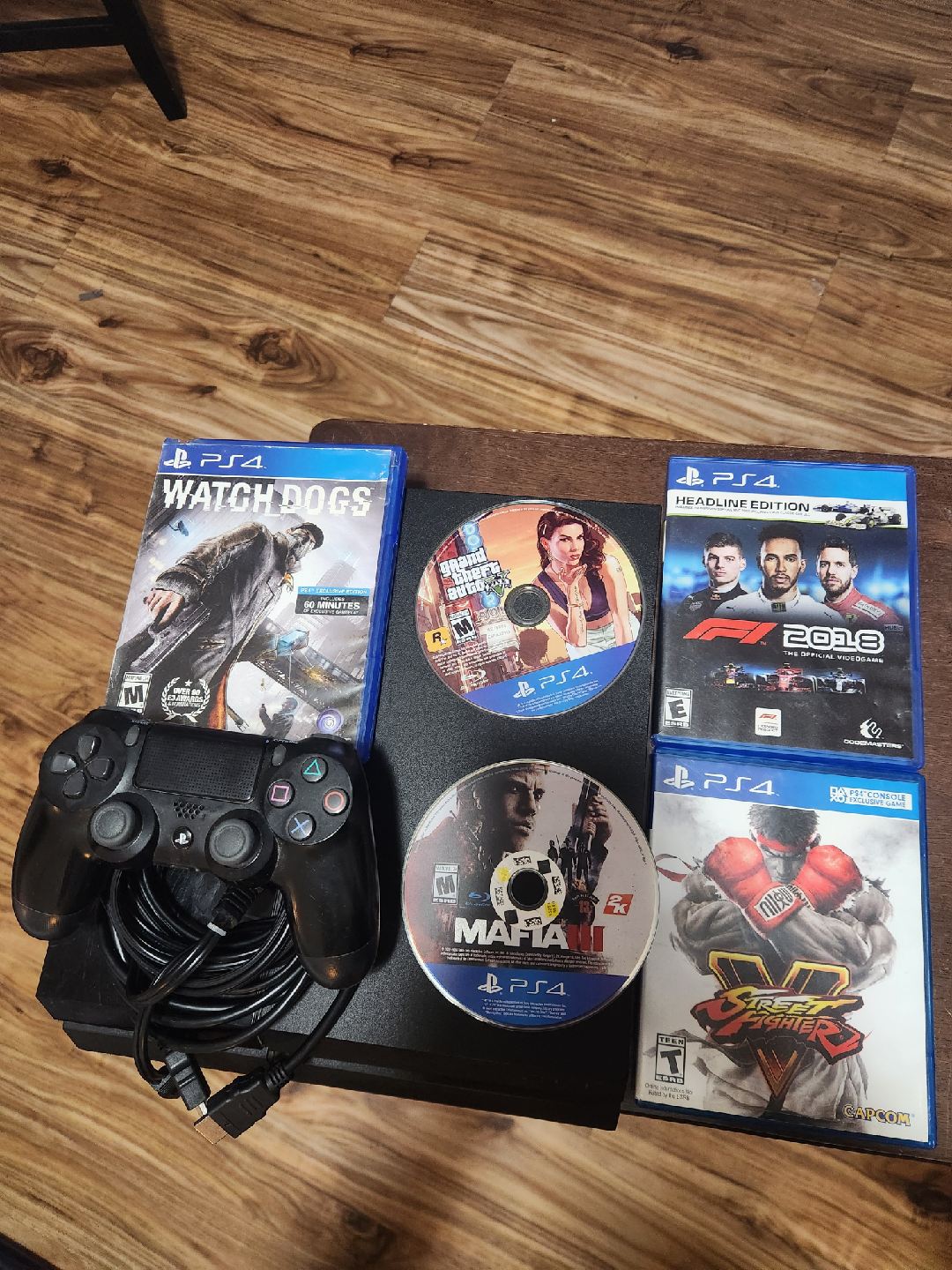 PlayStation 4 with Games - photo 2