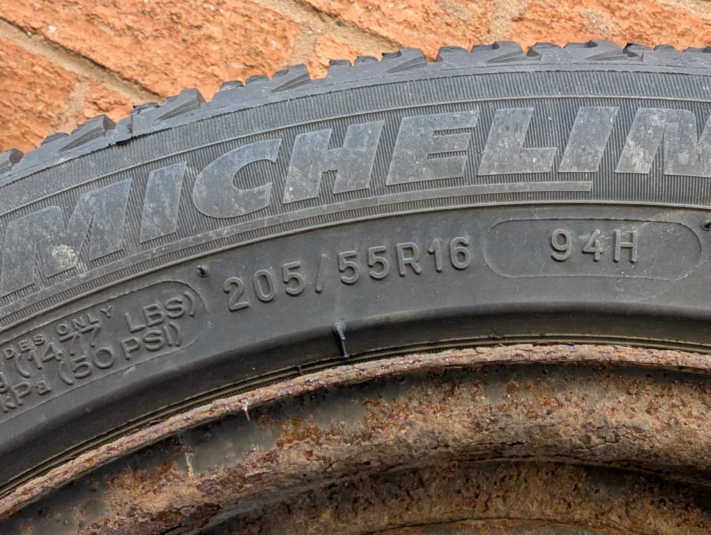 Michelin Winter Tires 205/55 R16 image indicator(6)