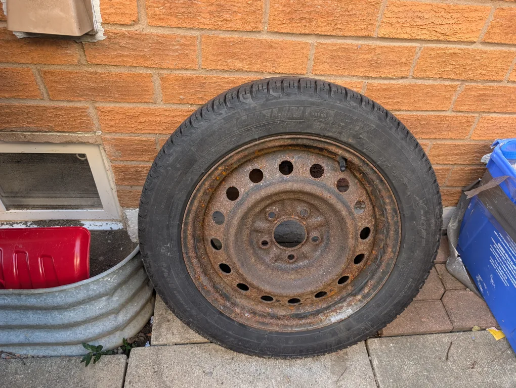 Michelin Winter Tires 205/55 R16 image indicator(8)