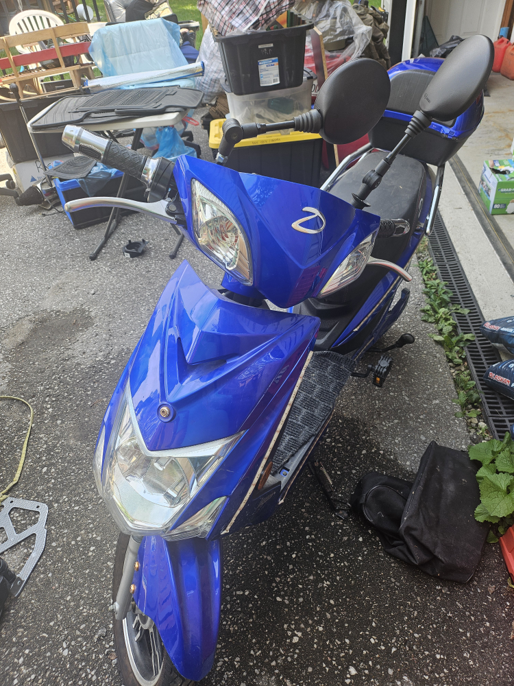 Used Blue Daymak Chameleon E-Bike