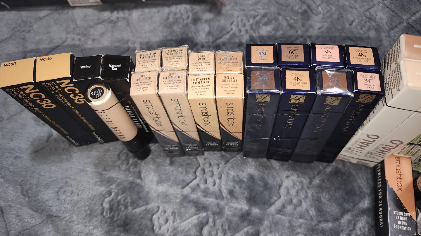 Mixed Concealers: MAC, Smashbox, Estee Lauder, Clinique, Halo image indicator(8)