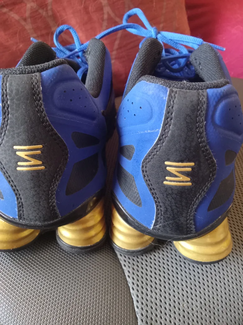 Nike Shox Running Shoes - Blue & Black image indicator(2)
