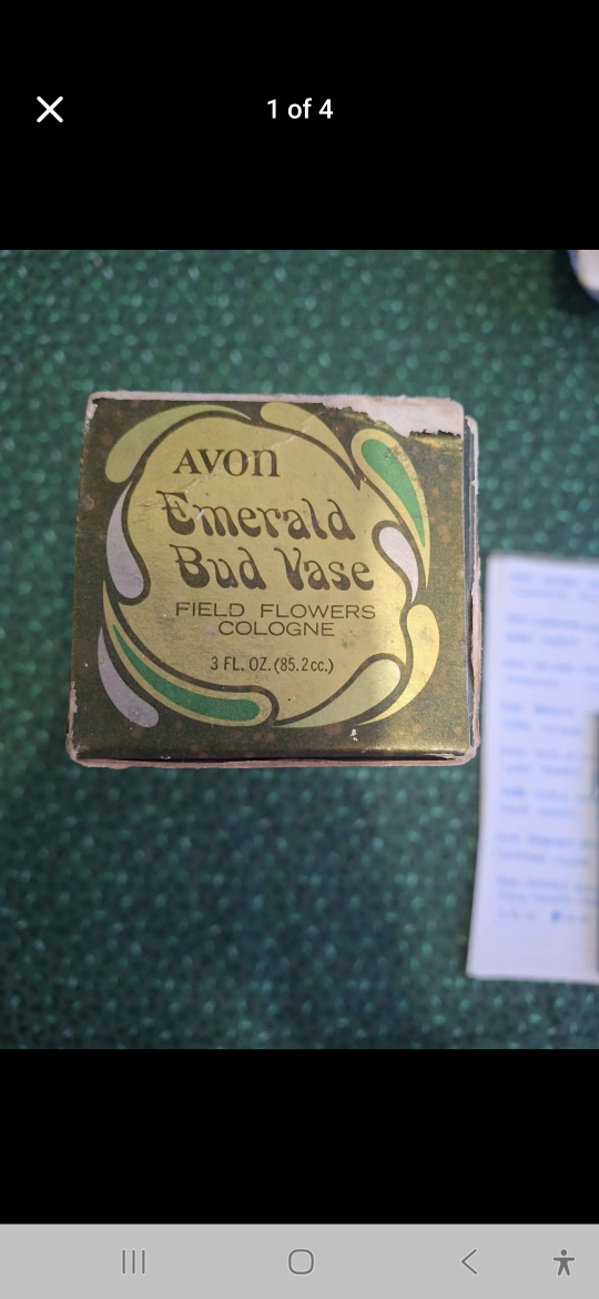 Avon Emerald Bud Vase Field Flowers Cologne
