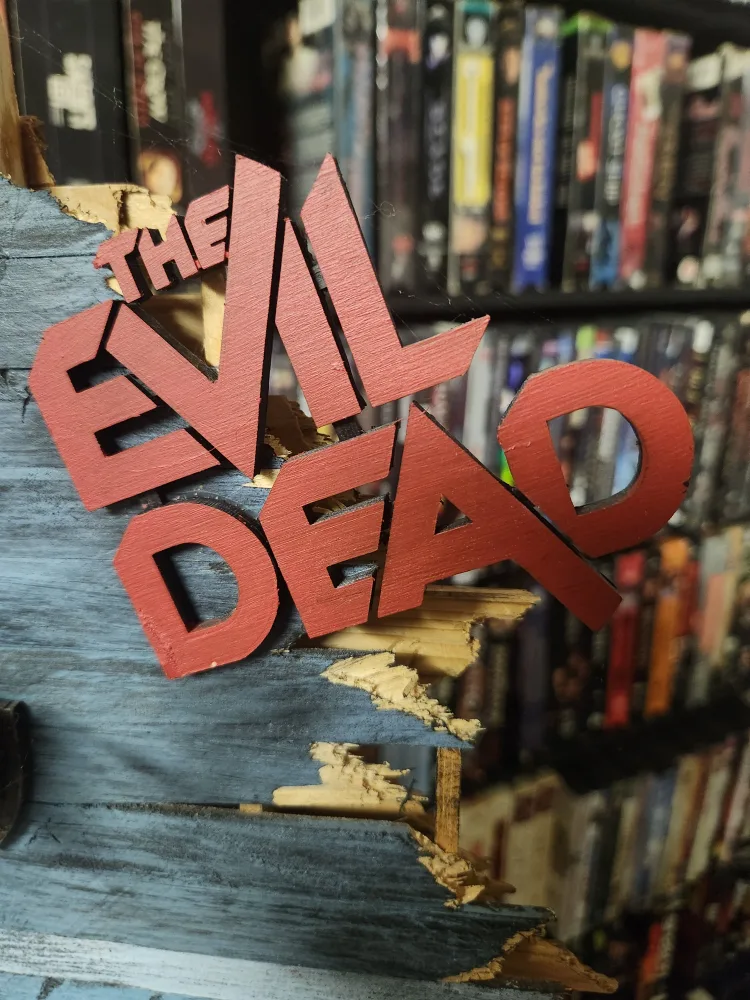 "The Evil Dead" Diorama image indicator(3)