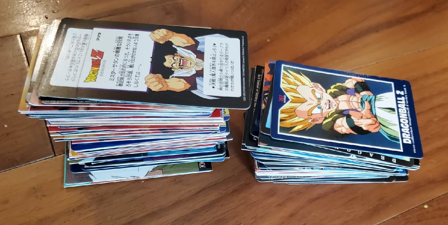 Mixed Lot of Trading Cards (Pokemon, Magic, Hockey) image indicator(7)