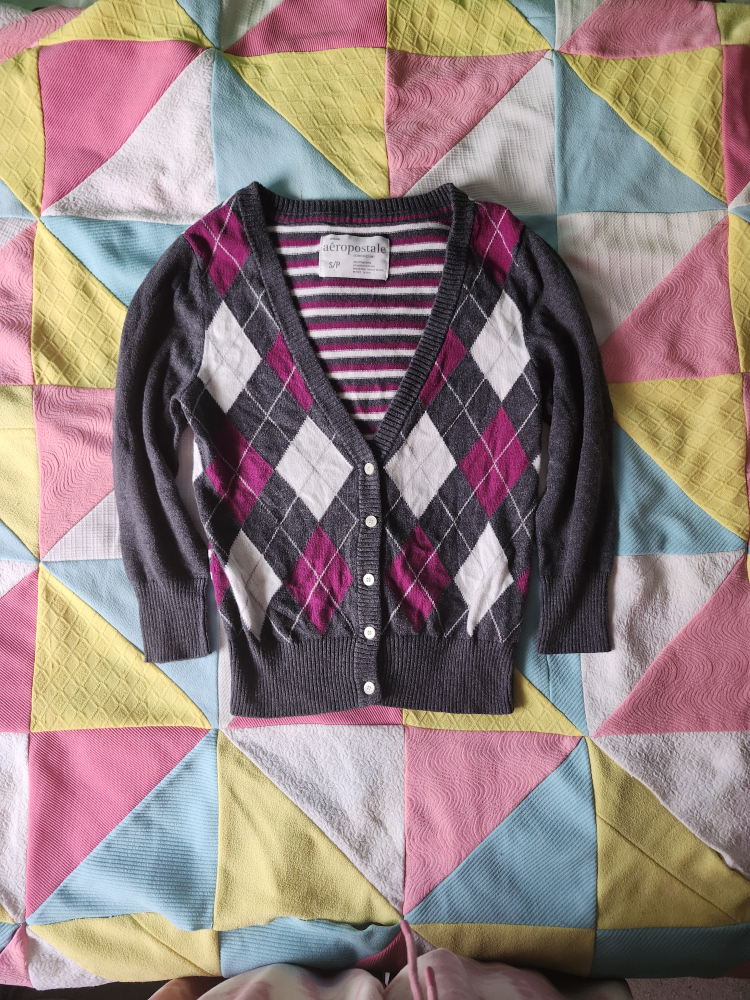 Aeropostale 2000s argyle preppy cardigan