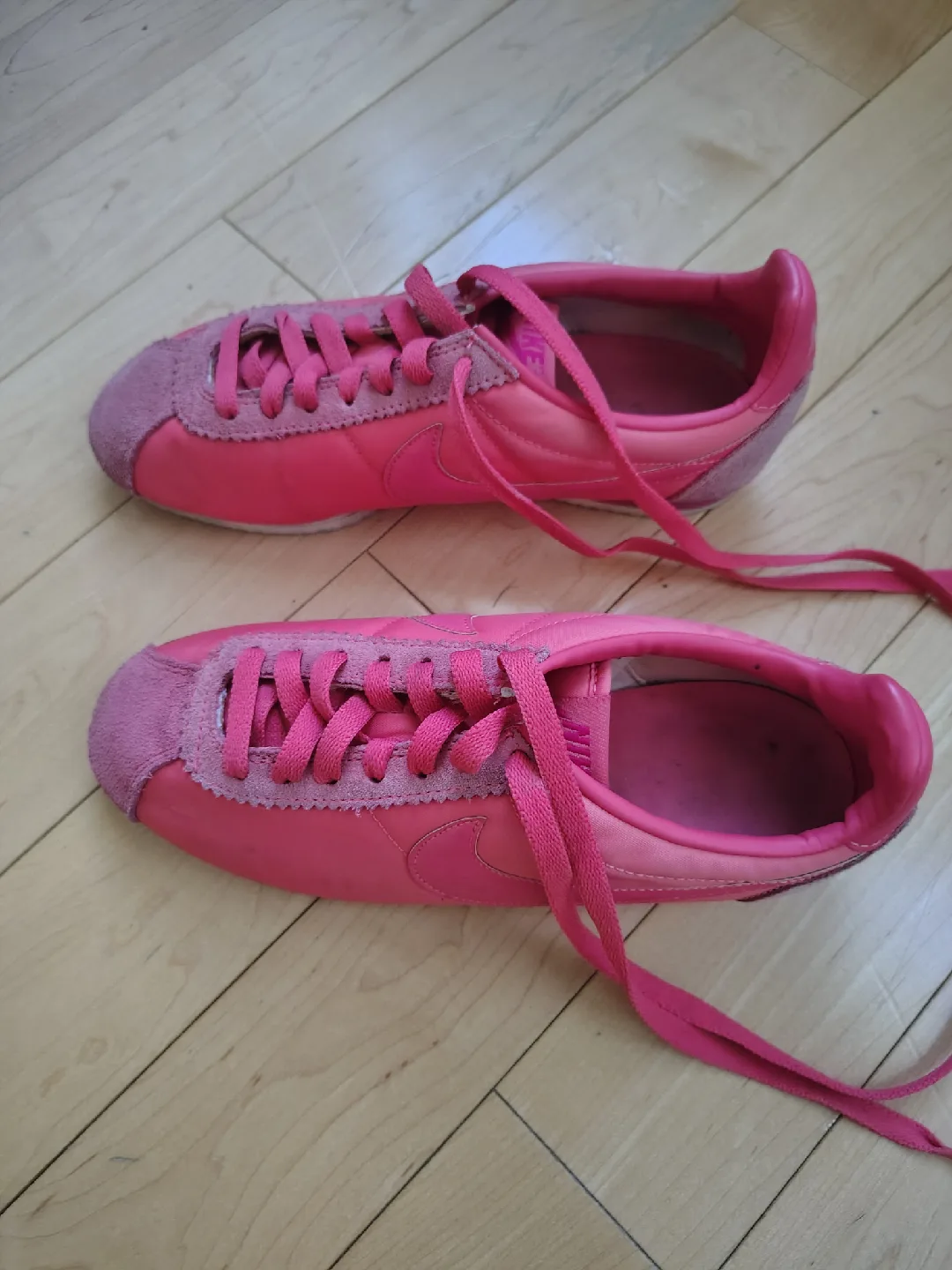 Nike Cortez pink shoes, US size 7 image indicator(2)