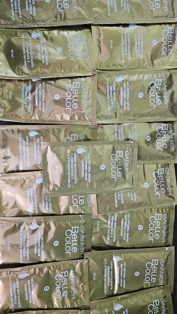 19 Garnier Belle Color Conditioners - 15ml Packets image indicator(2)