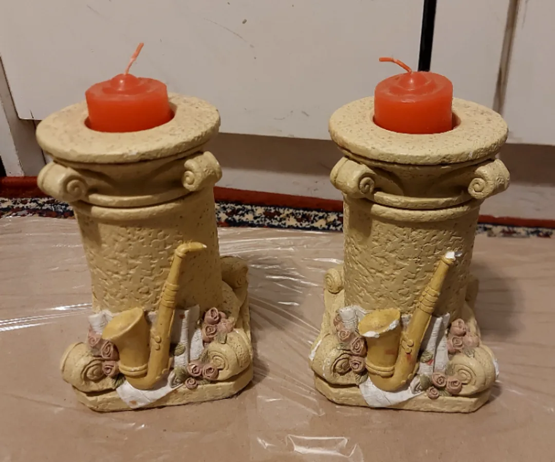 Candle Holder with Musical Instrument Design thumbnail