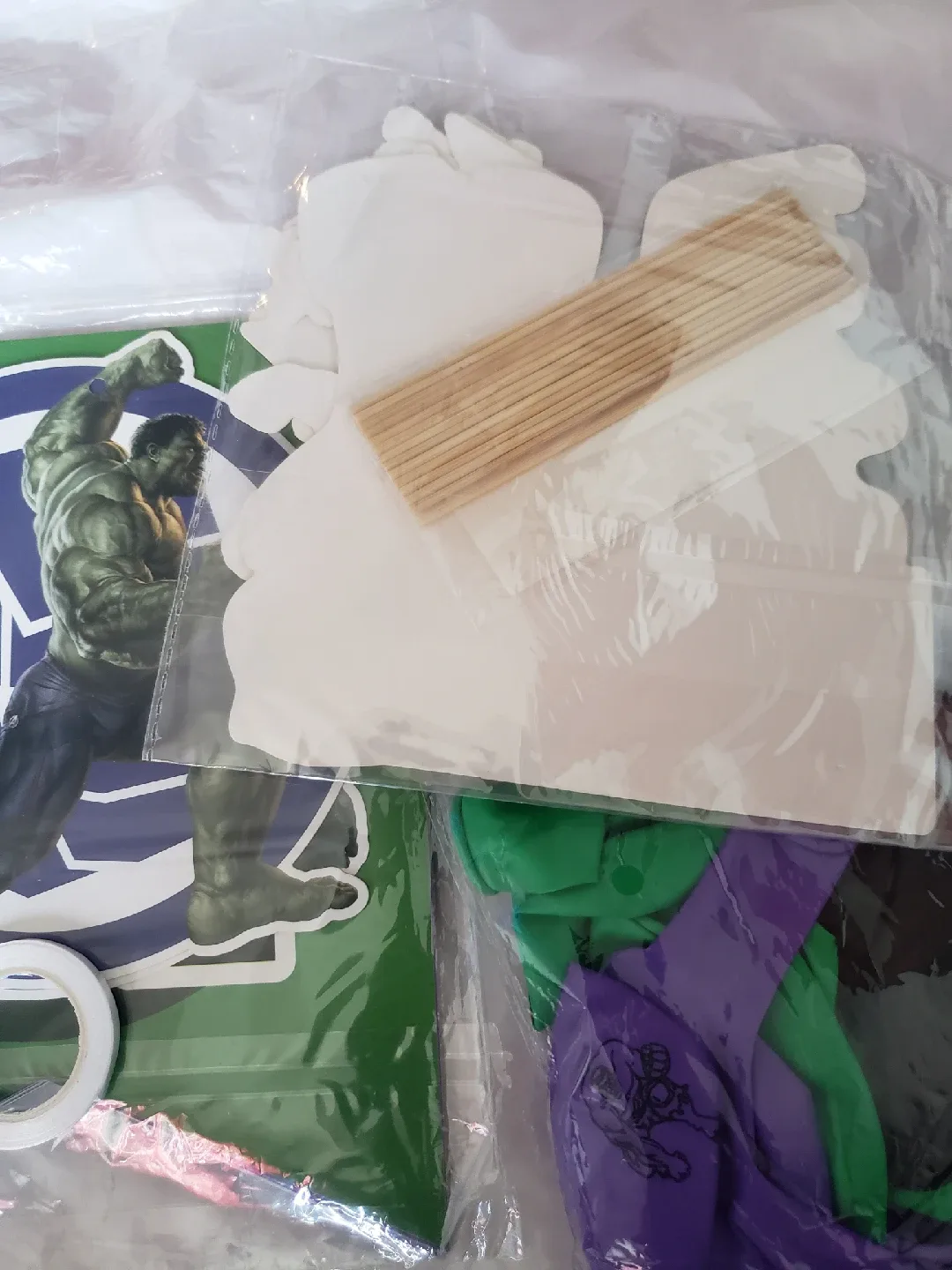 Hulk Birthday Party Decoration Set image indicator(3)